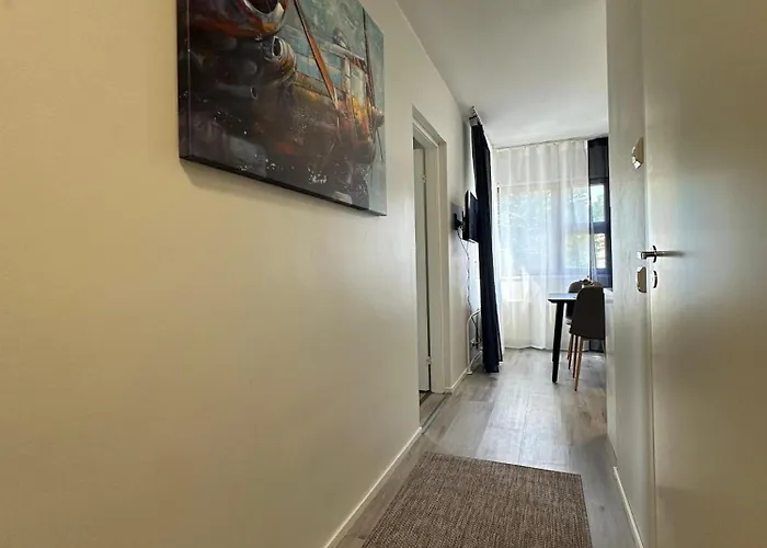 Modern Studio, Good Location, Free Parking شقة كوبيو